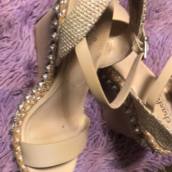 Wedged studded Heels - Picture 4 of 4